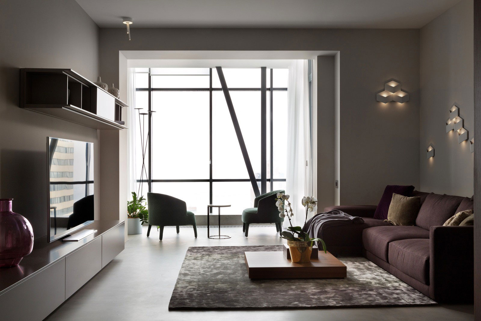 A Modern and Sophisticated Apartment in Dnepropetrovsk, Ukraine by Azovskiy & Pahomova Architects (1)