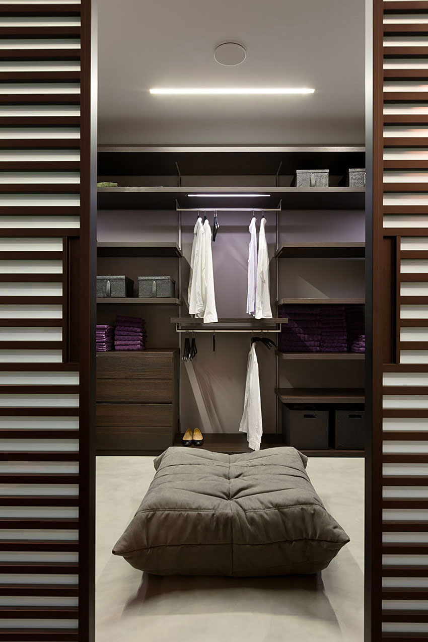 A Modern and Sophisticated Apartment in Dnepropetrovsk, Ukraine by Azovskiy & Pahomova Architects (19)