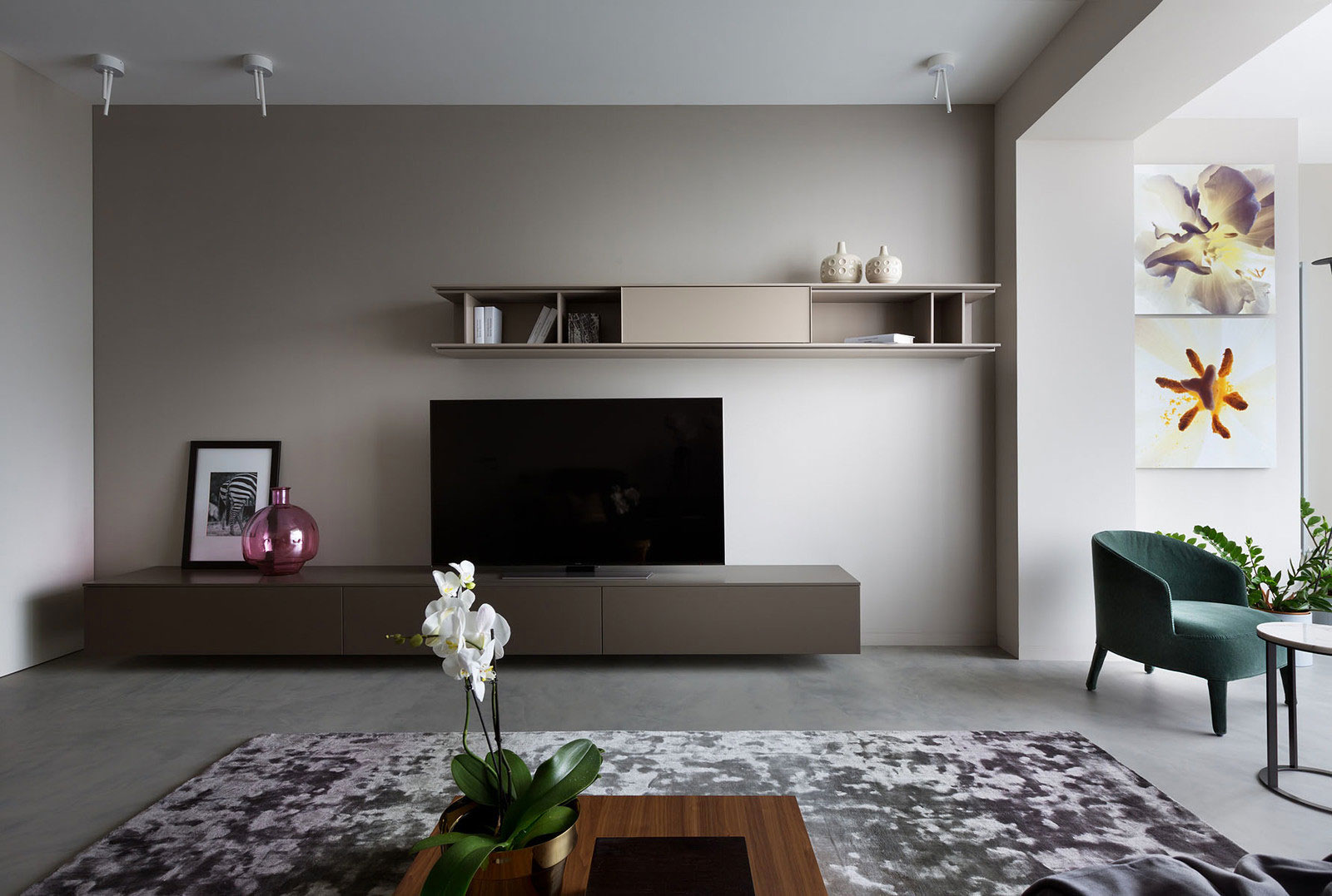 A Modern and Sophisticated Apartment in Dnepropetrovsk, Ukraine by Azovskiy & Pahomova Architects (3)