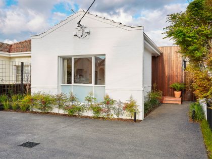 A Modern and Bright Semi-Detached House with Ample Natural Light in Malvern by Patrick Jost (16)