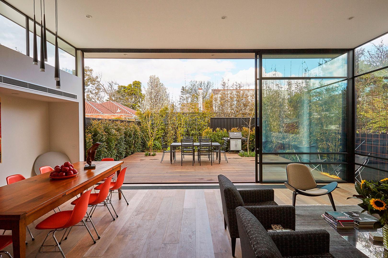 A Modern and Bright Semi-Detached House with Ample Natural Light in Malvern by Patrick Jost (5)
