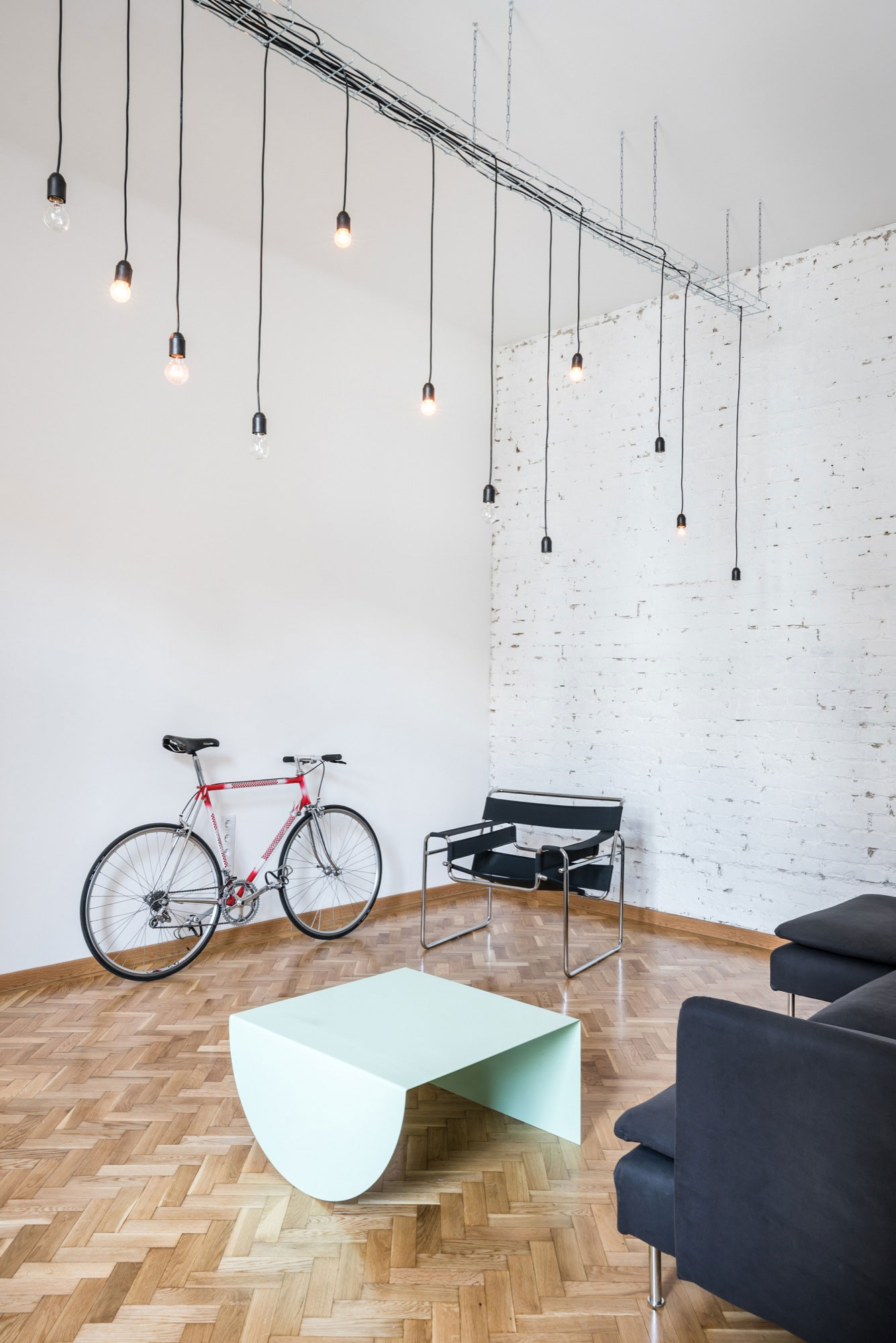 A Simple and Beautiful Home for a Stylish Couple in Budapest by Batlab Architects (2)