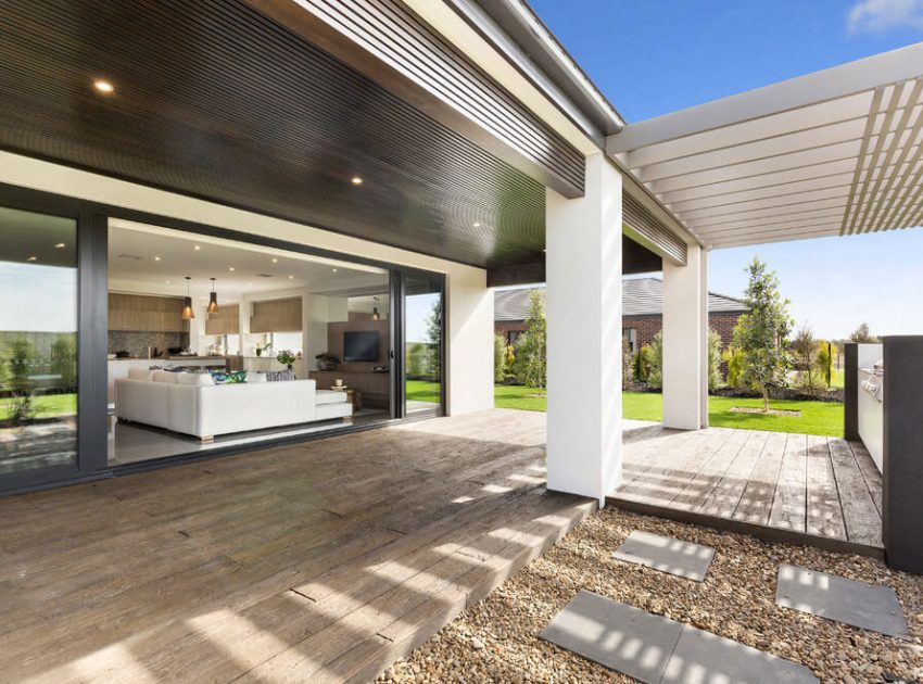 A Sleek Contemporary Home Built for Relaxed Urban Lifestyle in Australia by Metricon (2)