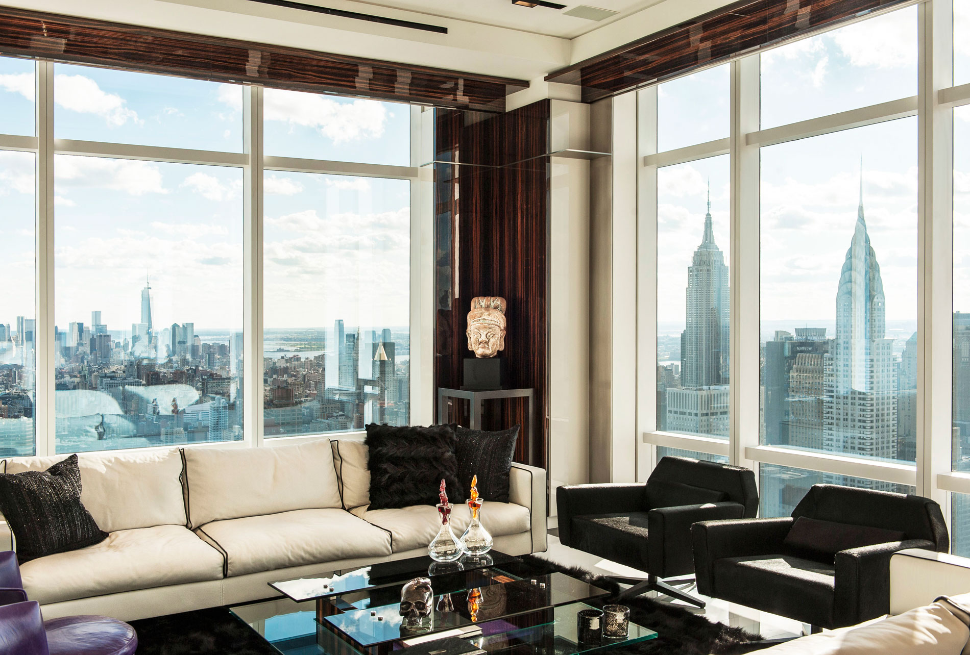 A Sleek Modern Apartment with a Stylish and Contemporary Layout in New York City by Mojo Stumer (2)