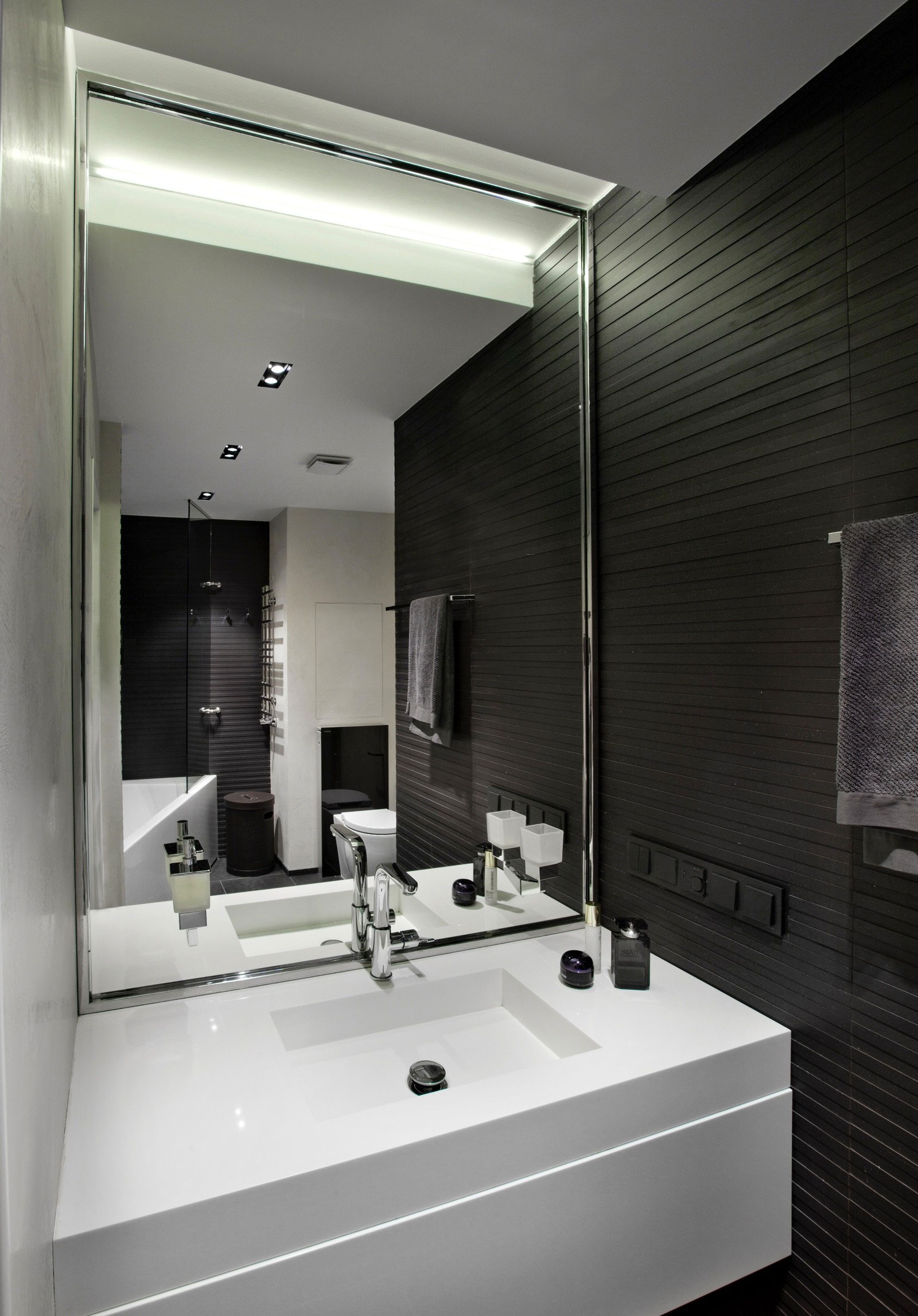 A Cozy and Elegant Modern Apartment for a Young Man in Moscow by Design3 (12)