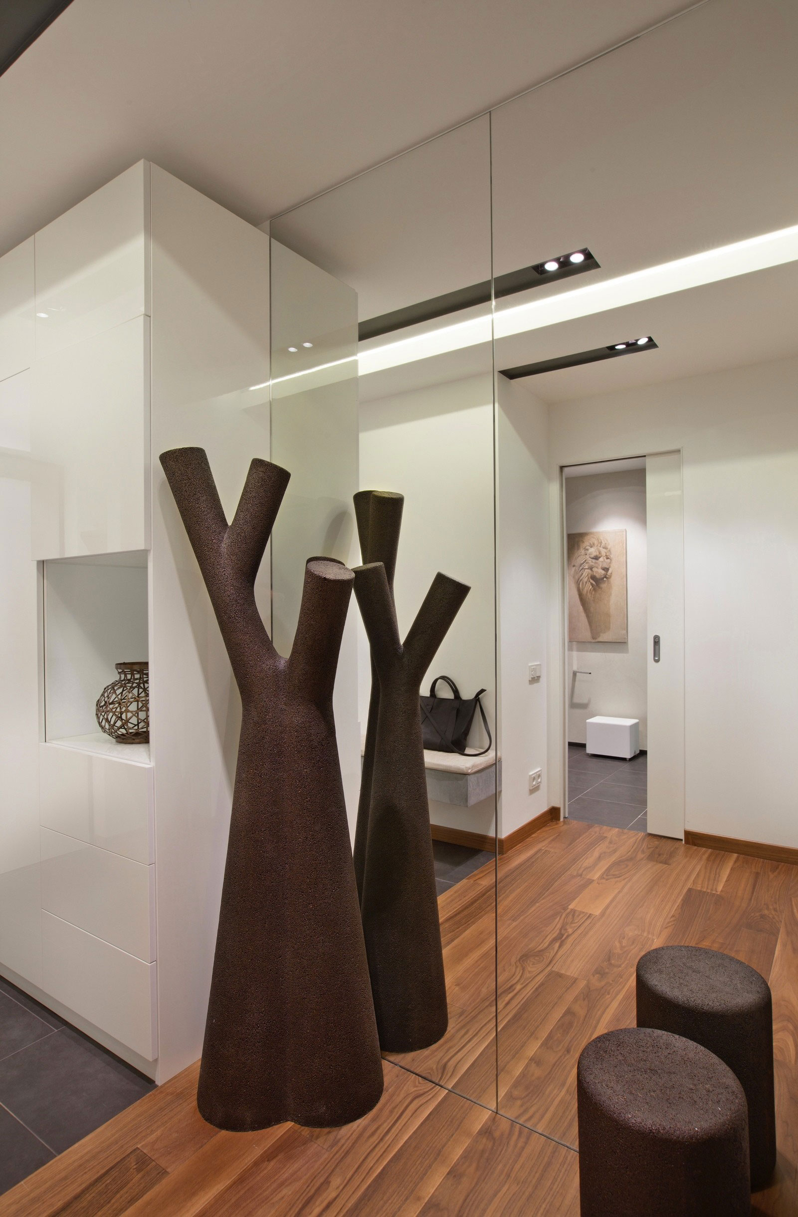 A Cozy and Elegant Modern Apartment for a Young Man in Moscow by Design3 (7)