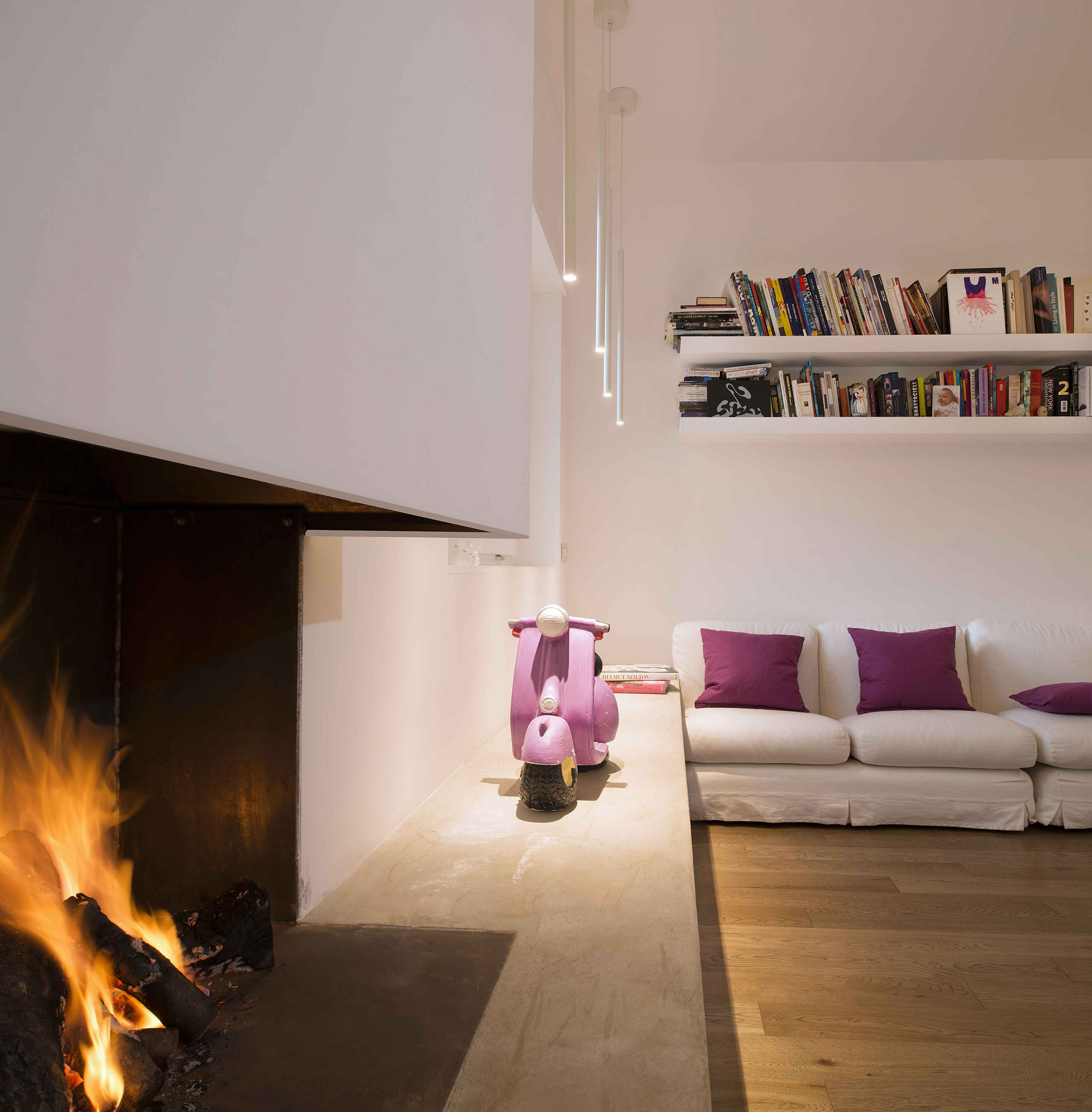 A Small and Colorful Modern Home with Vibrant Furniture and Art in Rome, Italy by Arabella Rocca (3)