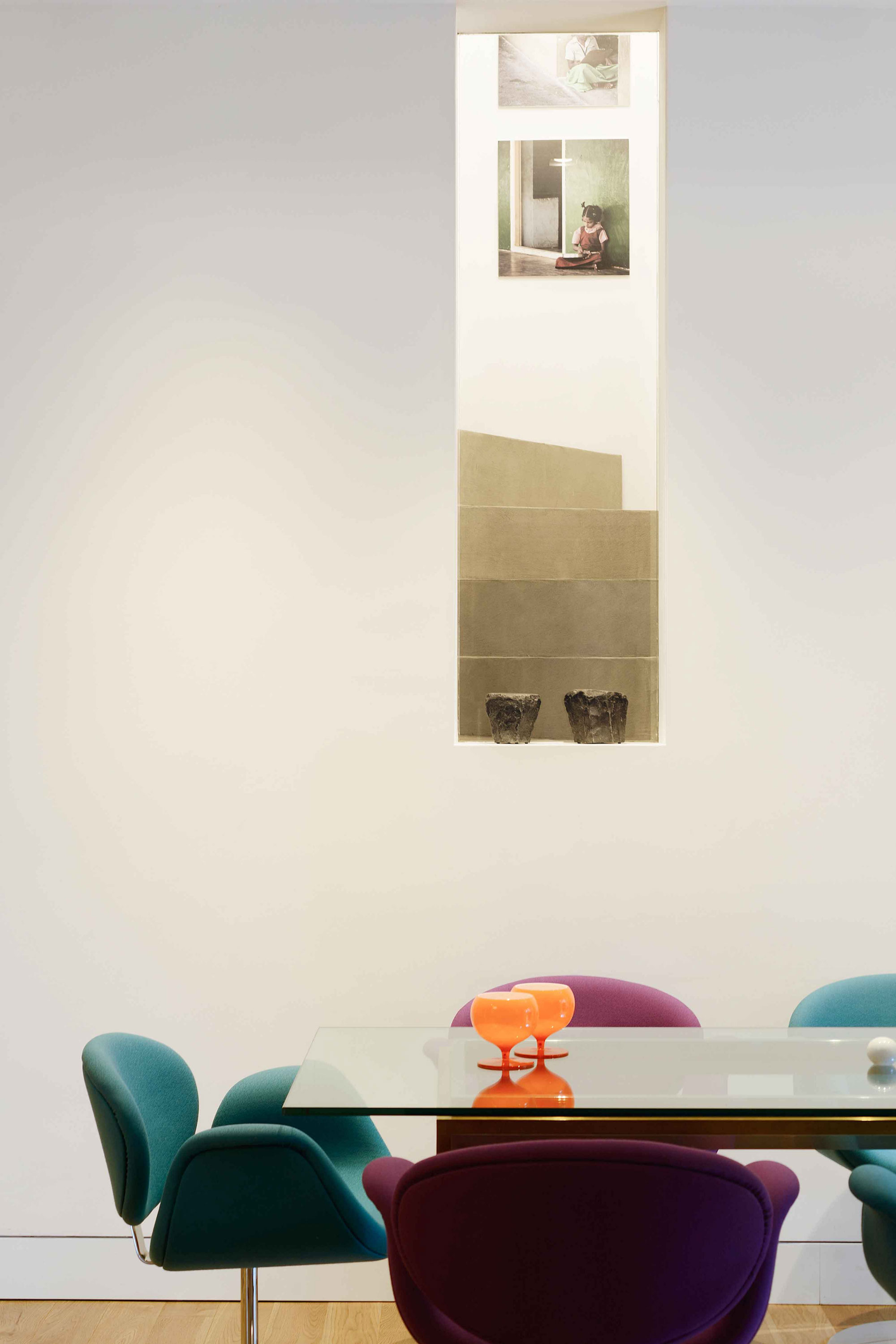 A Small and Colorful Modern Home with Vibrant Furniture and Art in Rome, Italy by Arabella Rocca (7)