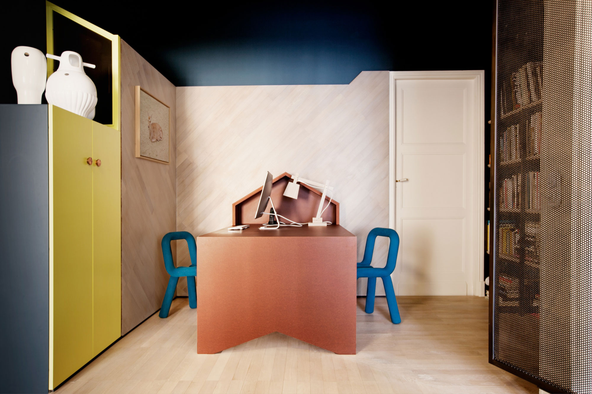 A Smart and Stylish Parisian Apartment Designed for a Young Family by UdA Architetti (16)