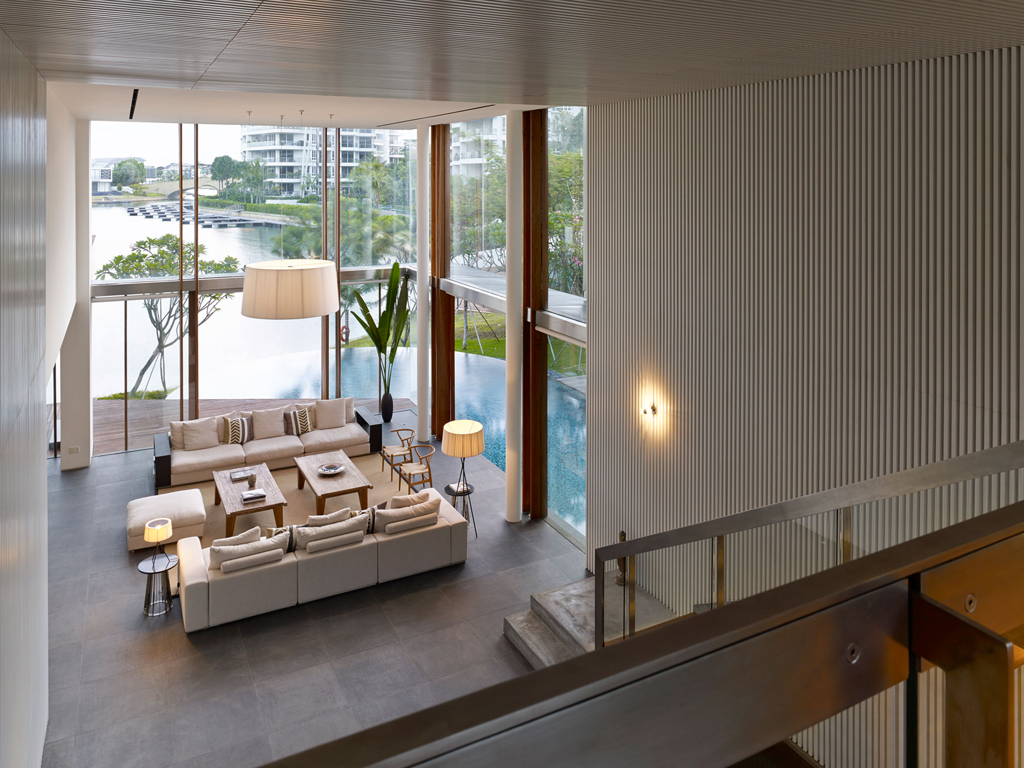A Sophisticated Contemporary Home with Spectacular Views in Singapore by Robert Greg Shand Architects (18)
