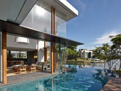 A Sophisticated Contemporary Home with Spectacular Views in Singapore by Robert Greg Shand Architects (3)