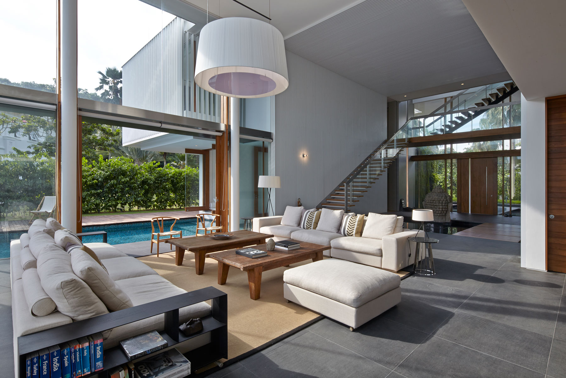 A Sophisticated Contemporary Home with Spectacular Views in Singapore by Robert Greg Shand Architects (9)