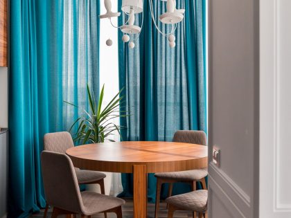A Spacious Modern Apartment with Blue and White Accents in Kharkov by SVOYA Studio (12)