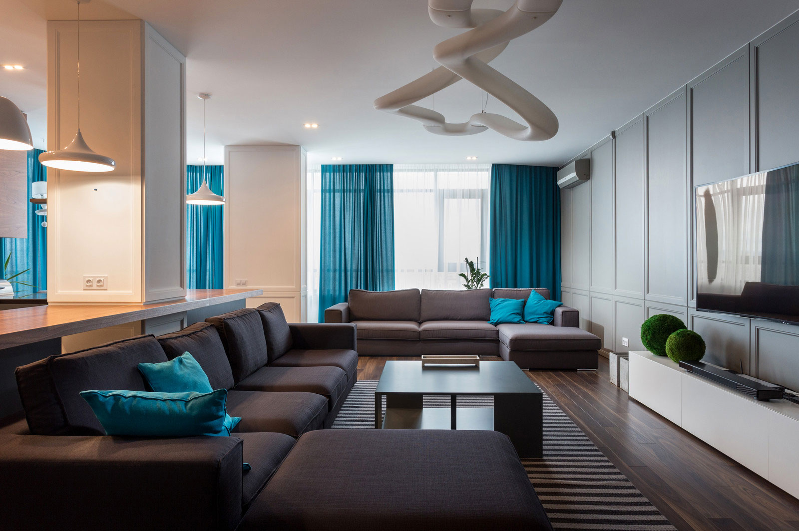 A Spacious Modern Apartment with Blue and White Accents in Kharkov by SVOYA Studio (3)