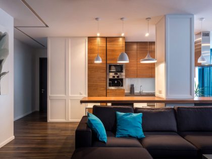 A Spacious Modern Apartment with Blue and White Accents in Kharkov by SVOYA Studio (5)