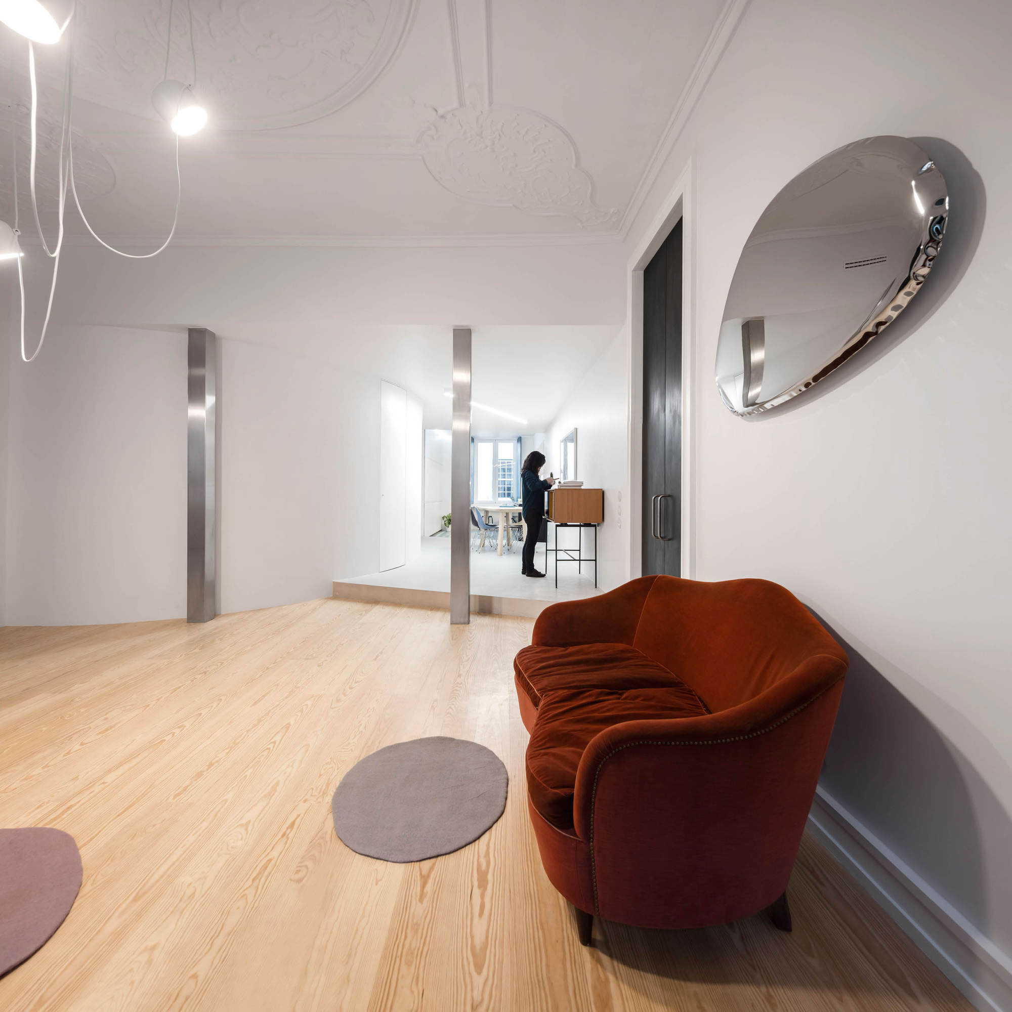 A Spacious Contemporary Apartment Framed by a Semi-Circular Wall in Lisbon by Fala Atelier (3)