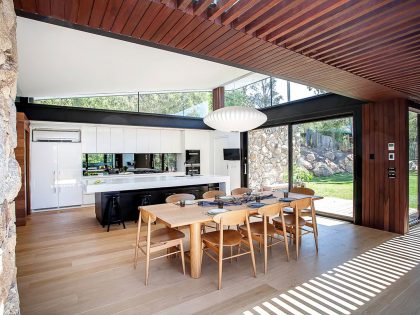 A Spacious Contemporary Home of Stone and Steel Built Above a River in Melbourne, Australia by Alexandra Buchanan Architecture (10)