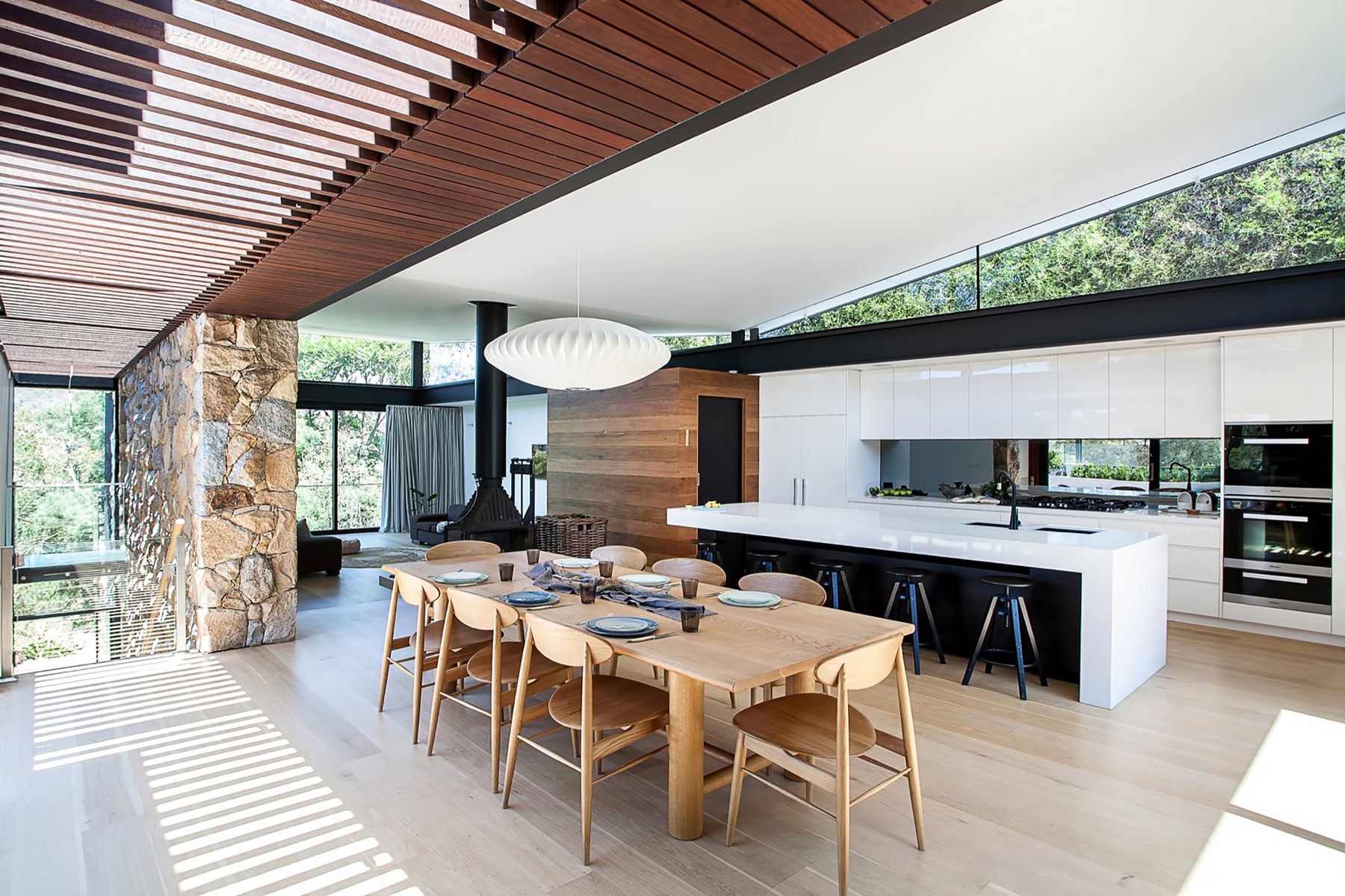 A Spacious Contemporary Home of Stone and Steel Built Above a River in Melbourne, Australia by Alexandra Buchanan Architecture (14)