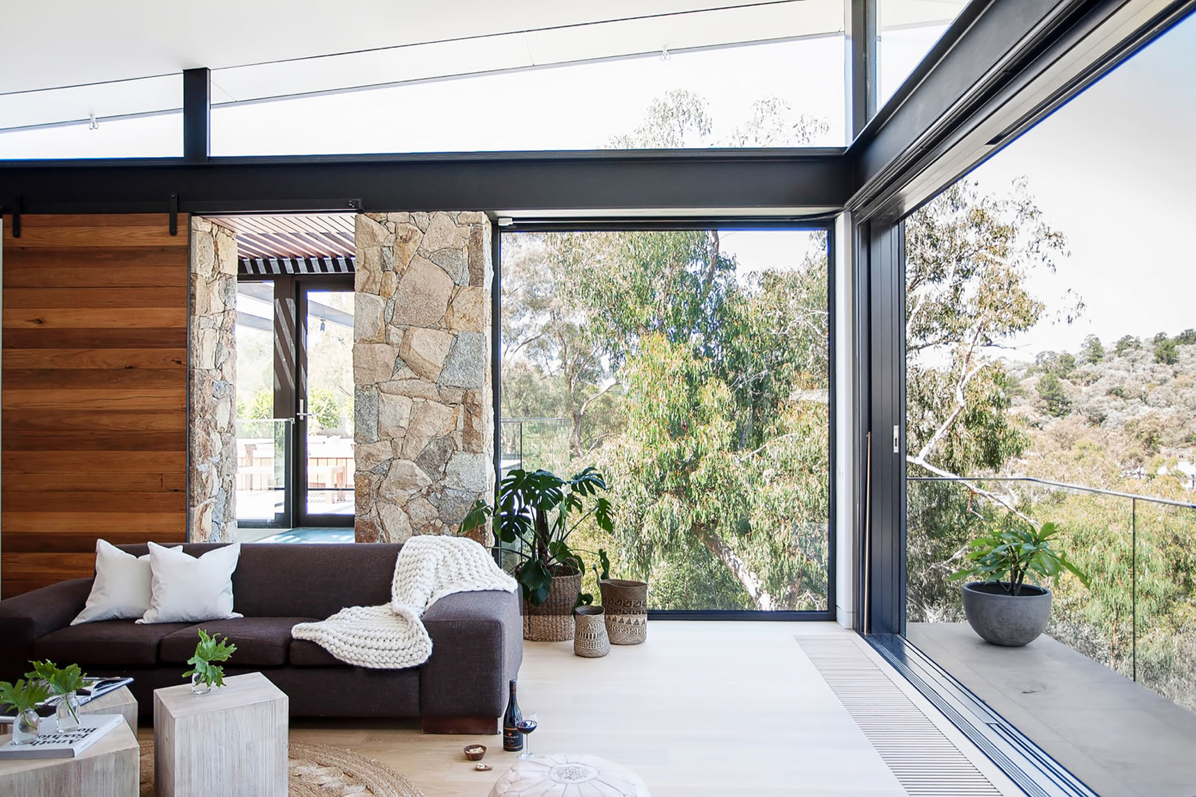 A Spacious Contemporary Home of Stone and Steel Built Above a River in Melbourne, Australia by Alexandra Buchanan Architecture (8)