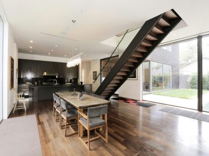 A Spacious Contemporary Home with an Eye-Catching Interior in Southampton by Stern and Bucek Architects (15)