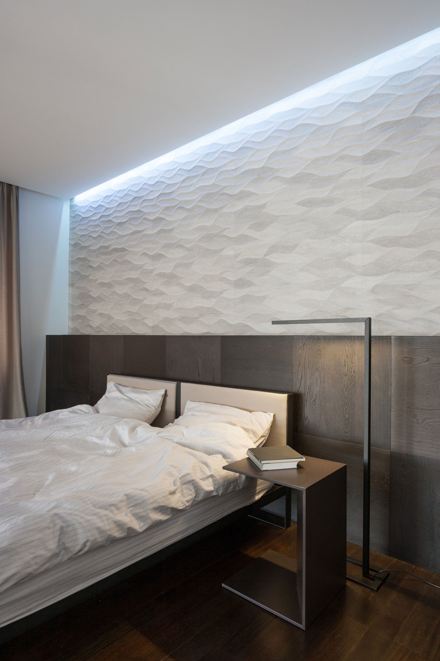 A Spacious and Comfortable Modern House in Dnipropetrovsk Oblast, Ukraine by Azovskiy & Pahomova architects (19)