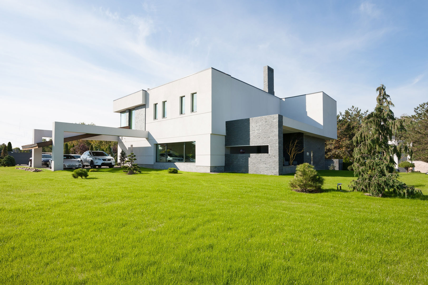 A Spacious and Comfortable Modern House in Dnipropetrovsk Oblast, Ukraine by Azovskiy & Pahomova architects (3)