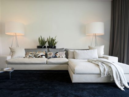 A Spacious and Comfortable Modern House in Dnipropetrovsk Oblast, Ukraine by Azovskiy & Pahomova architects (8)