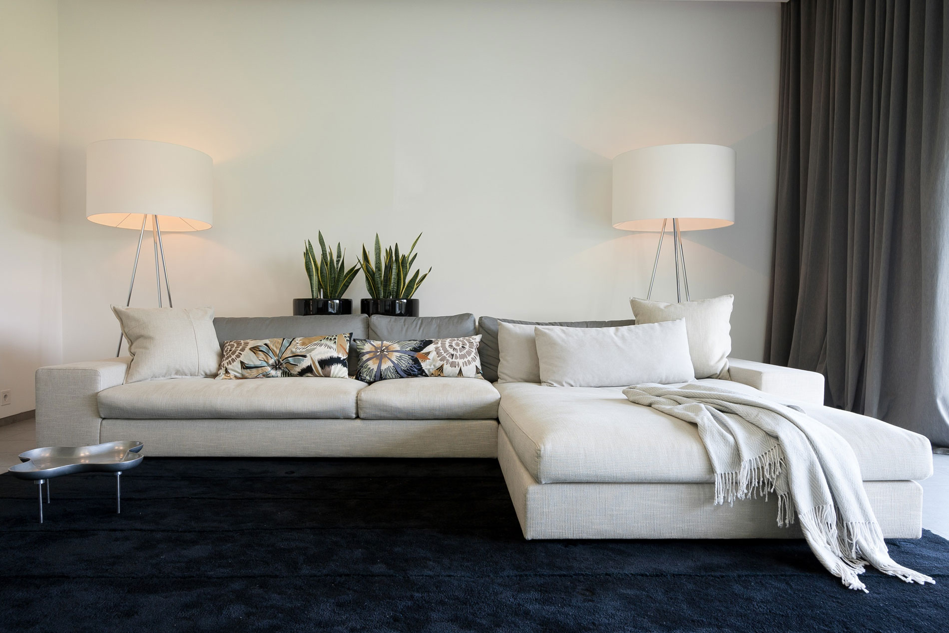 A Spacious and Comfortable Modern House in Dnipropetrovsk Oblast, Ukraine by Azovskiy & Pahomova architects (8)