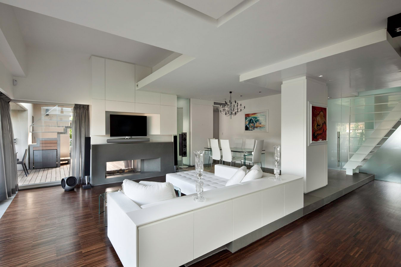A Spacious and Bright Vertical Home That Opens to the Sky in Rome, Italy by Westway Architects (3)