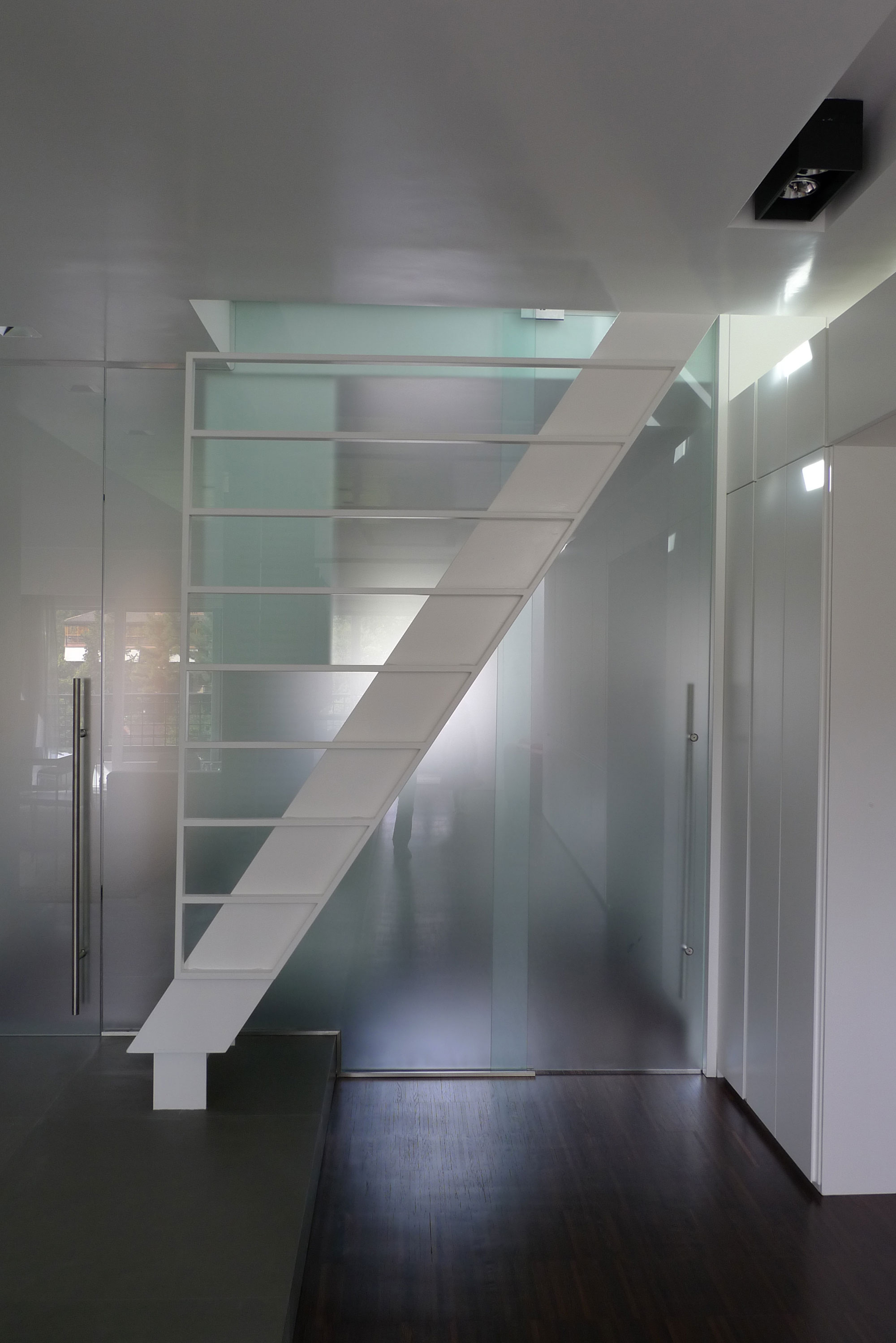 A Spacious and Bright Vertical Home That Opens to the Sky in Rome, Italy by Westway Architects (5)