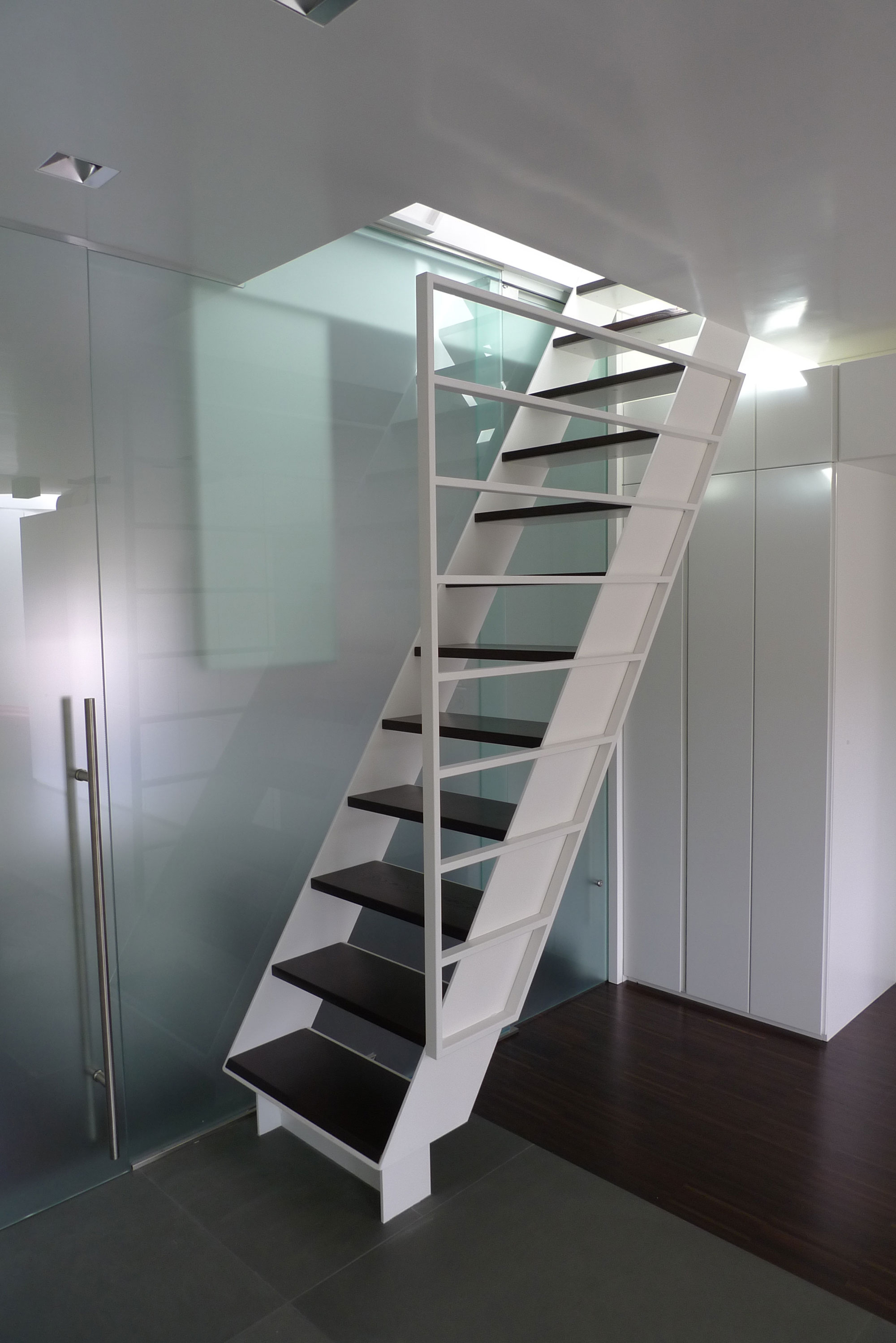 A Spacious and Bright Vertical Home That Opens to the Sky in Rome, Italy by Westway Architects (6)