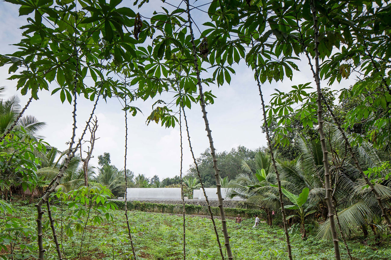 A Spacious and Comfortable Family Home for a Family of Six in Kerala, India by LIJO (3)