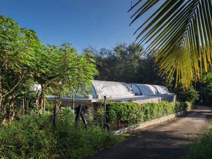 A Spacious and Comfortable Family Home for a Family of Six in Kerala, India by LIJO (5)