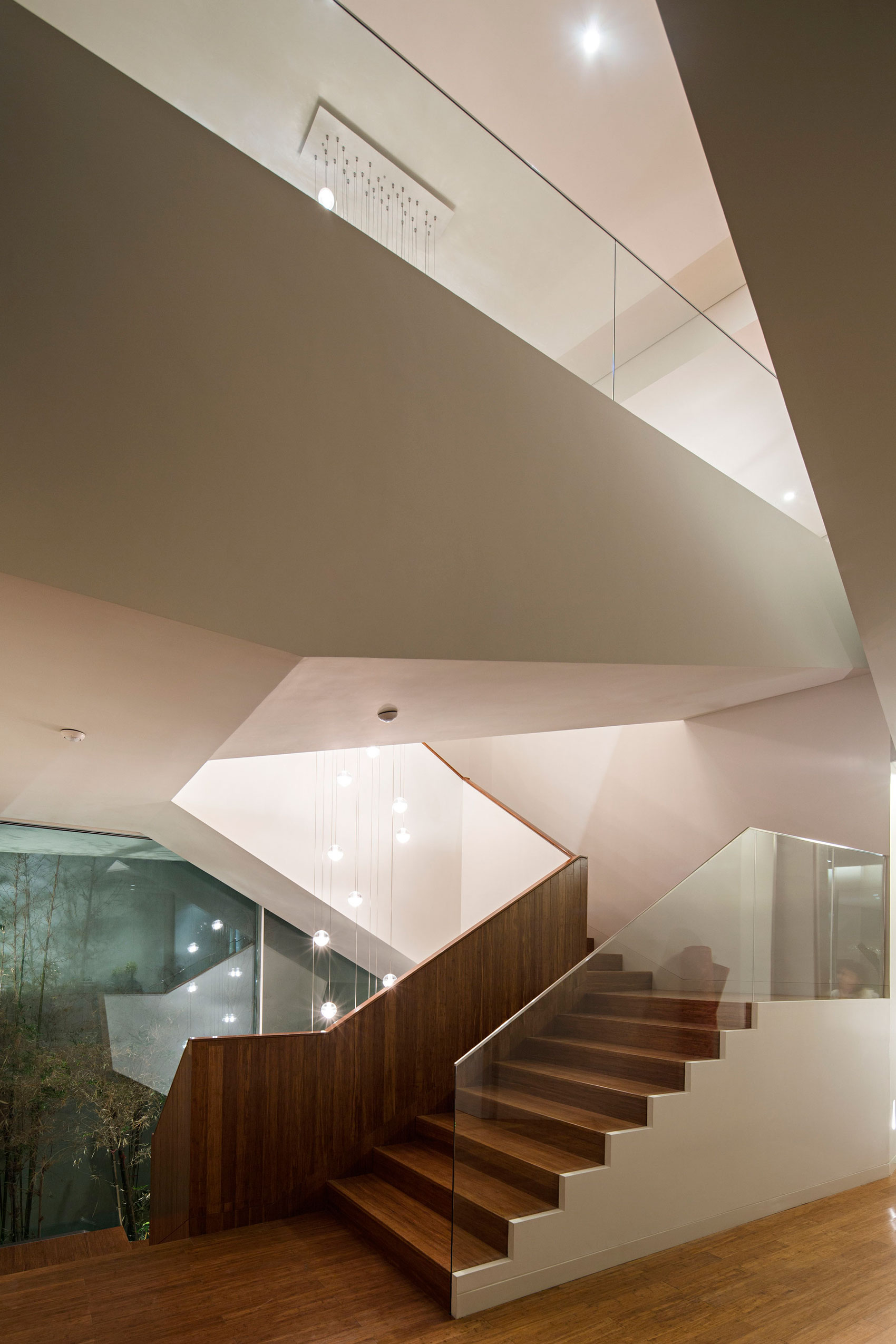 A Spacious and Elegant Home with Secluded Roof Terraces in Khaldiya by AGi architects (17)