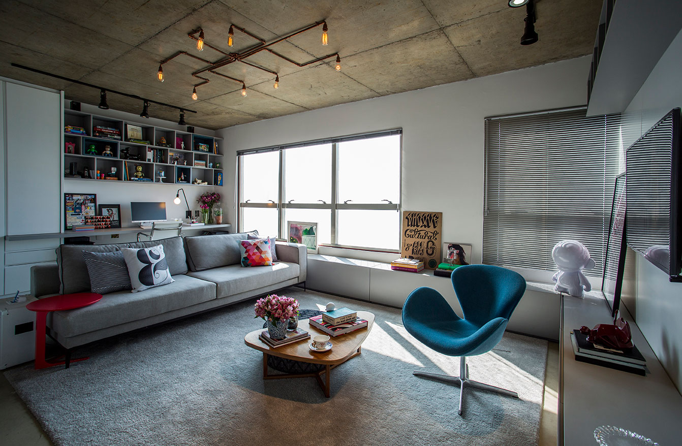 A Striking yet Colorful Home with Vibrant Pops of Color in São Paulo by Casa 2 Arquitetos (1)
