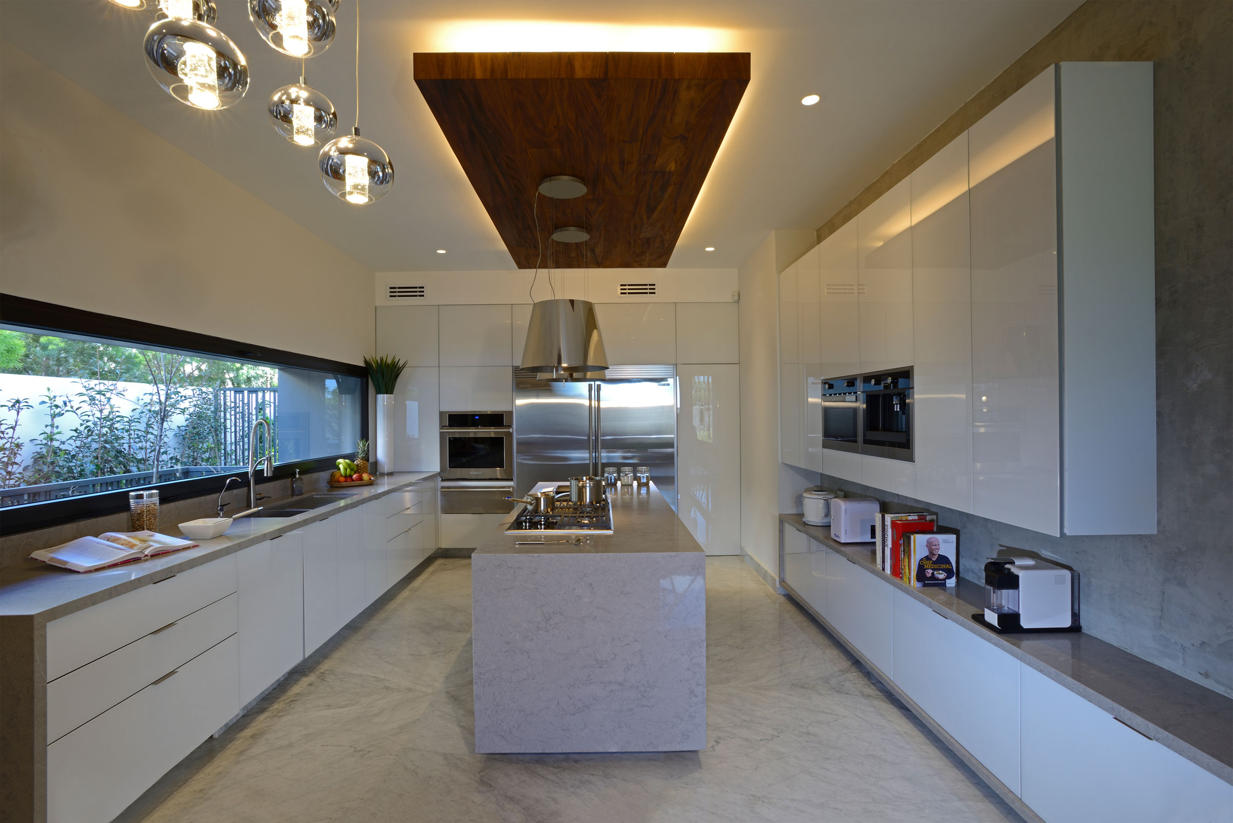 A Stunning Contemporary Home with Two Large Cantilevers in Guadalajara, Mexico by RAMA Construcción y Arquitectura (10)