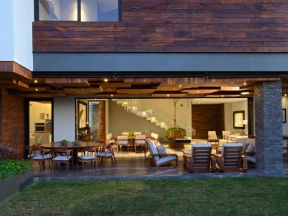 A Stunning Contemporary Home with Two Large Cantilevers in Guadalajara, Mexico by RAMA Construcción y Arquitectura (22)