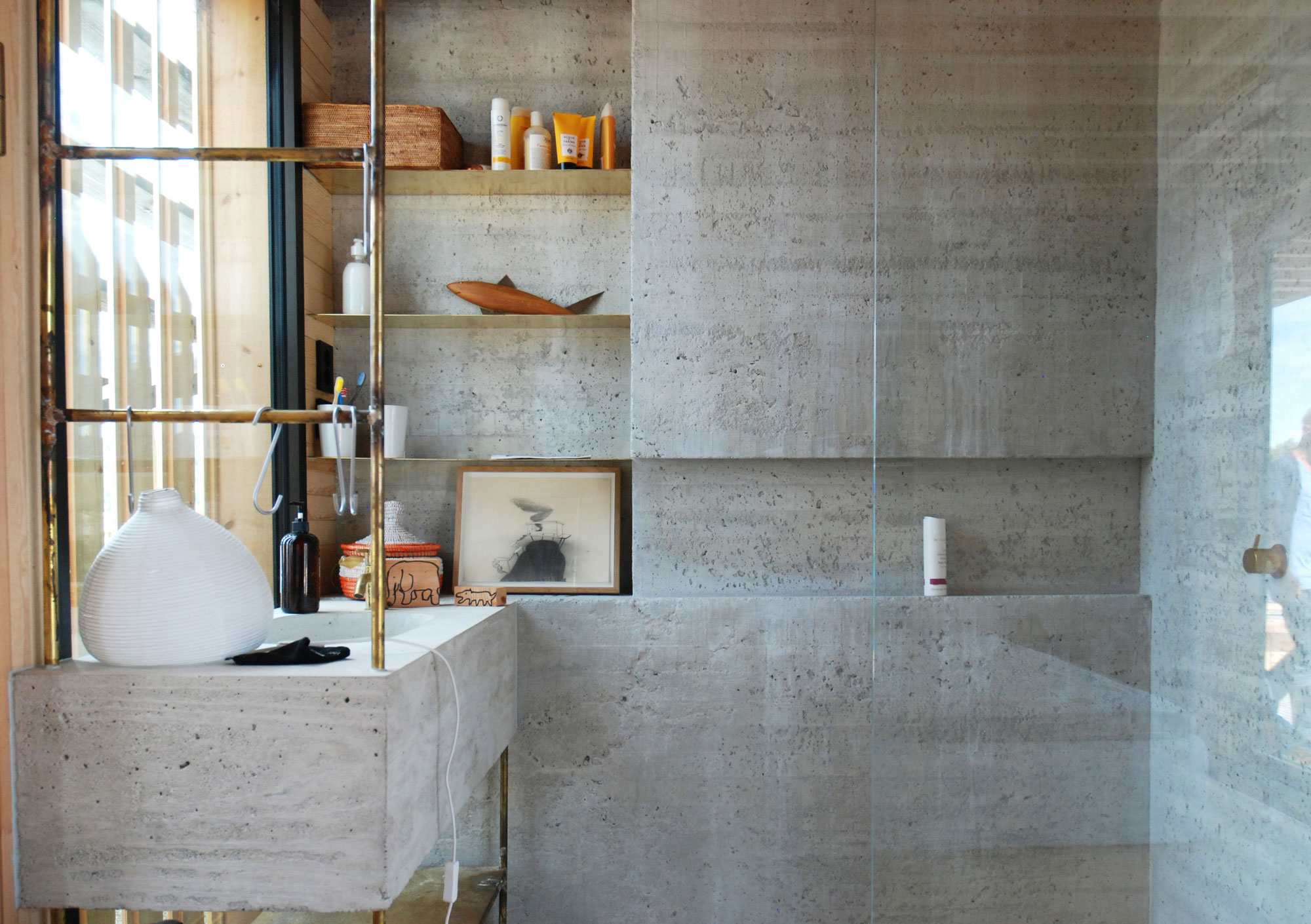 A Stunning Glass-Walled House Surrounded by the Rocky Landscape of Larvik, Norway by Lund Hagem (14)