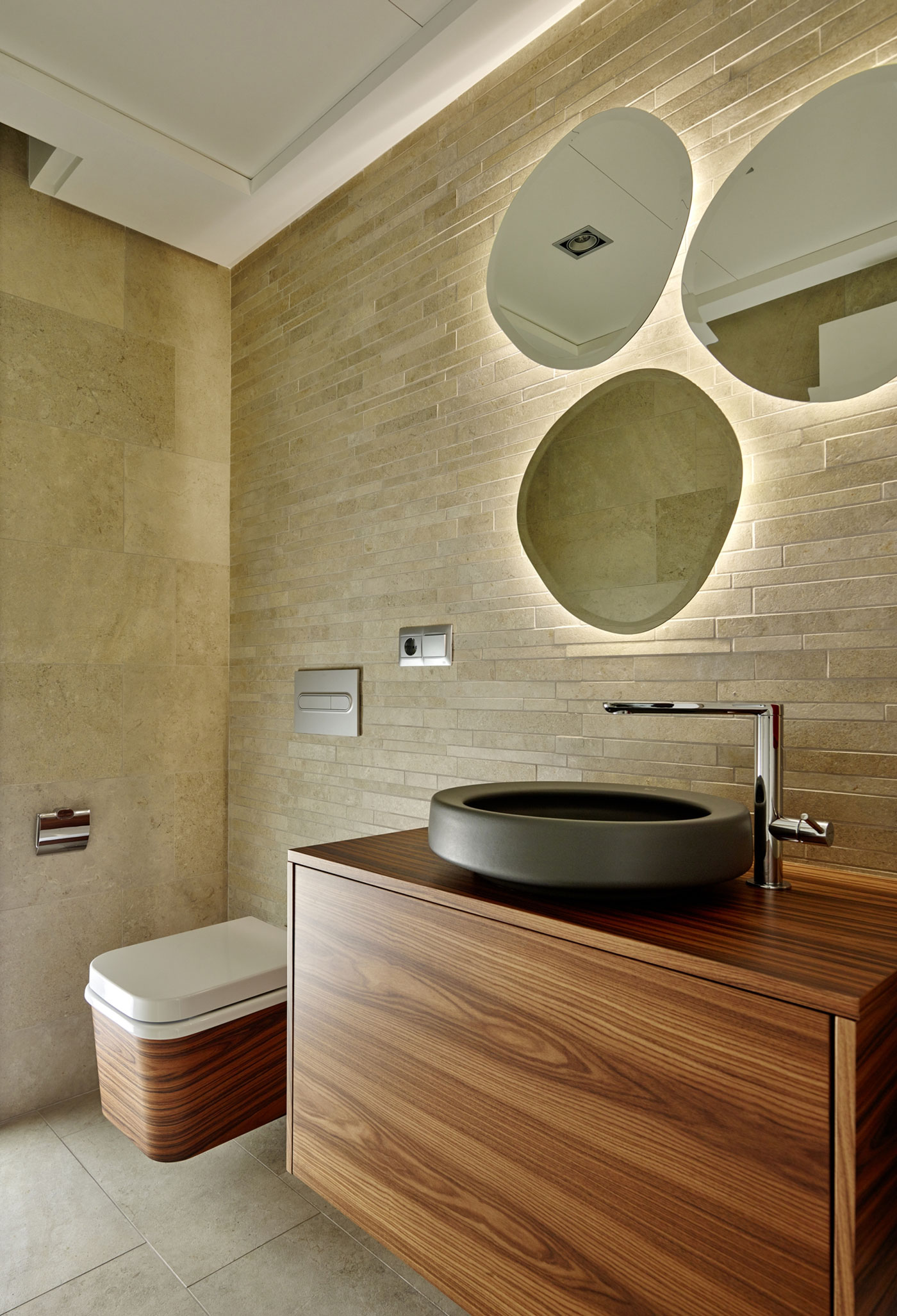 A Stunning Villa Characterized by the Modern Strong Lines and Natural Materials in Tarragona, Spain by White Houses Costa Dorada (26)