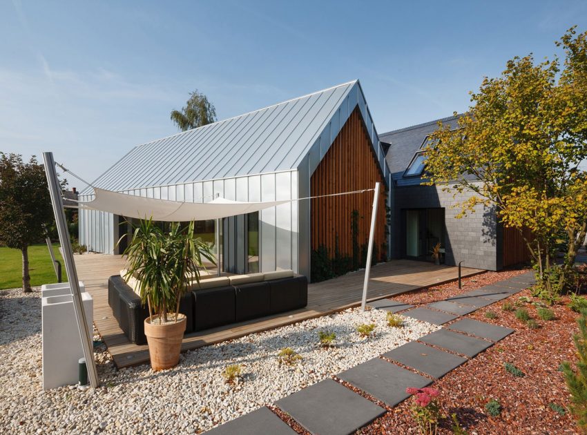 A Stunning and Spacious Two Barns House for a Modern Family in Tychy, Poland by RS + Robert Skitek (8)