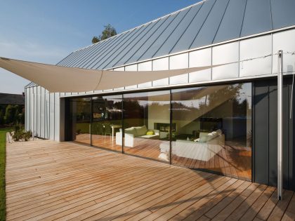 A Stunning and Spacious Two Barns House for a Modern Family in Tychy, Poland by RS + Robert Skitek (9)