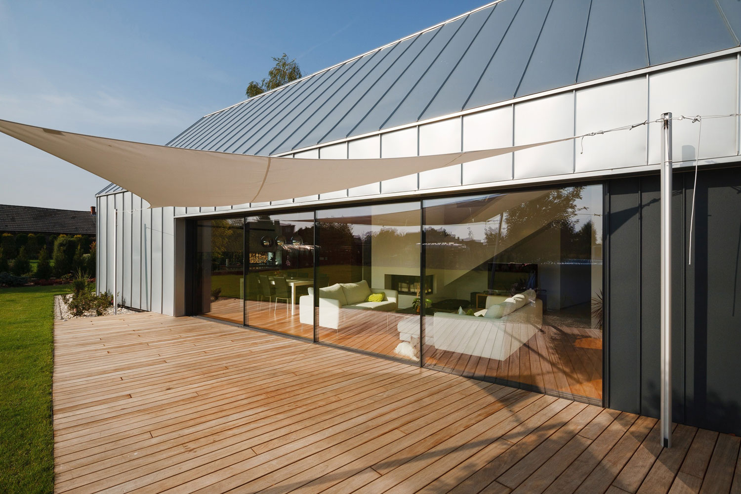 A Stunning and Spacious Two Barns House for a Modern Family in Tychy, Poland by RS + Robert Skitek (9)