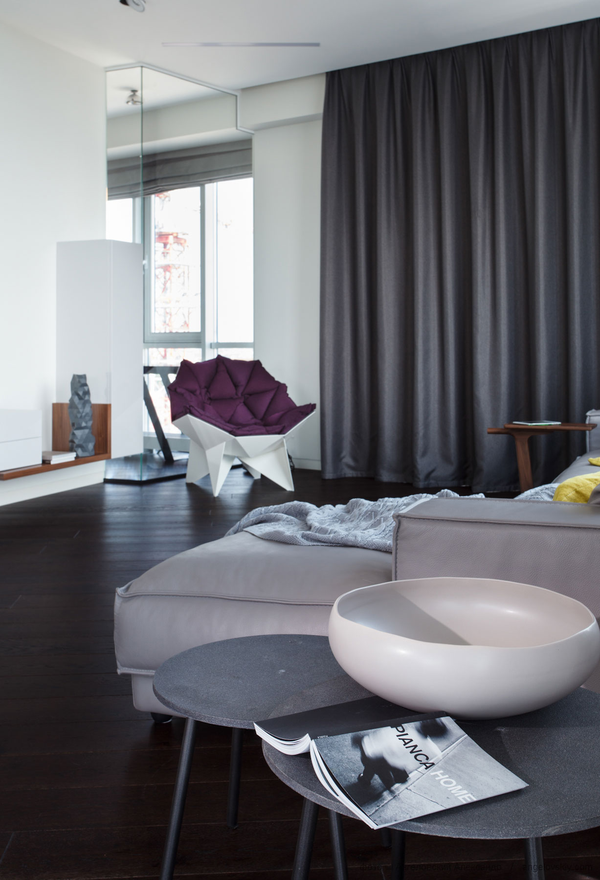 A Stylish Modern Apartment Full of Color and Comfortable Interior in Dnipropetrovsk Oblast by Azovskiy & Pahomova Architects (2)
