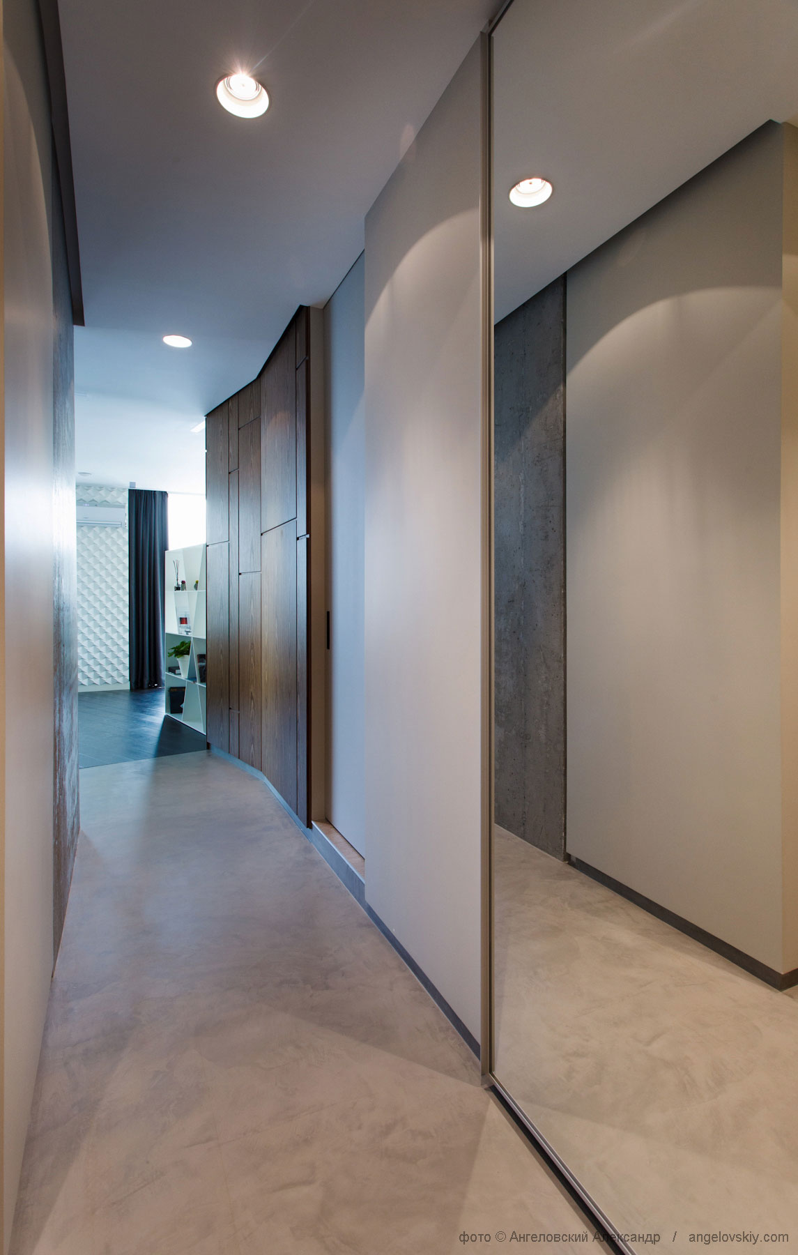 A Stylish Modern Apartment Full of Color and Comfortable Interior in Dnipropetrovsk Oblast by Azovskiy & Pahomova Architects (28)
