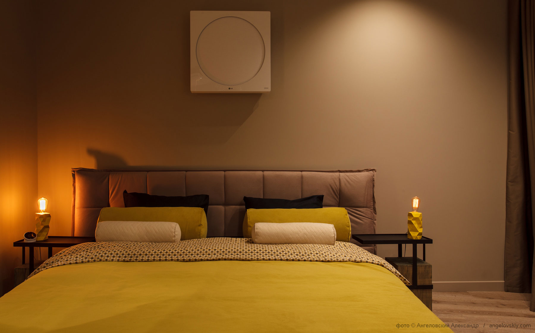 A Stylish Modern Apartment Full of Color and Comfortable Interior in Dnipropetrovsk Oblast by Azovskiy & Pahomova Architects (39)