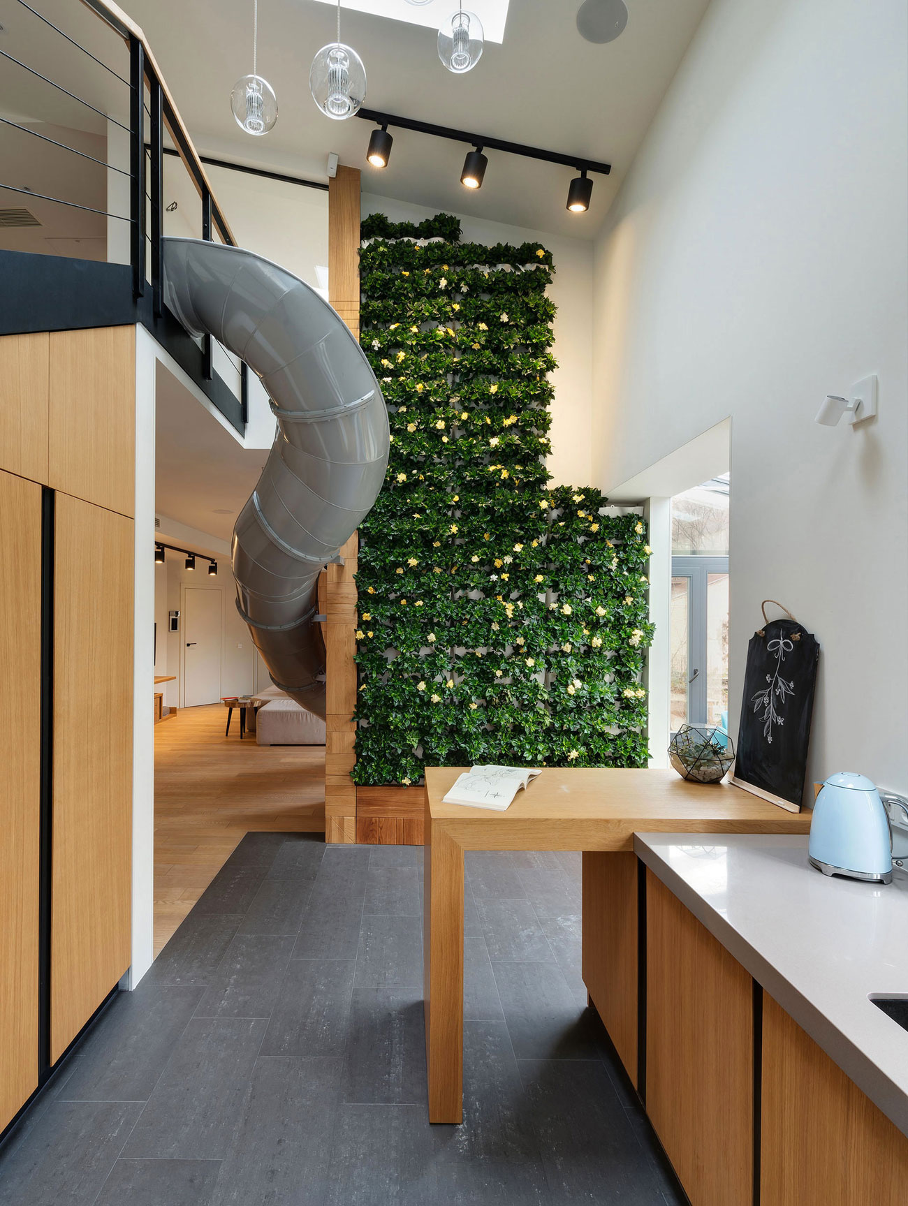 A Stylish and Modern Duplex Apartment with a Slide in Kharkov, Ukraine by KI Design (11)