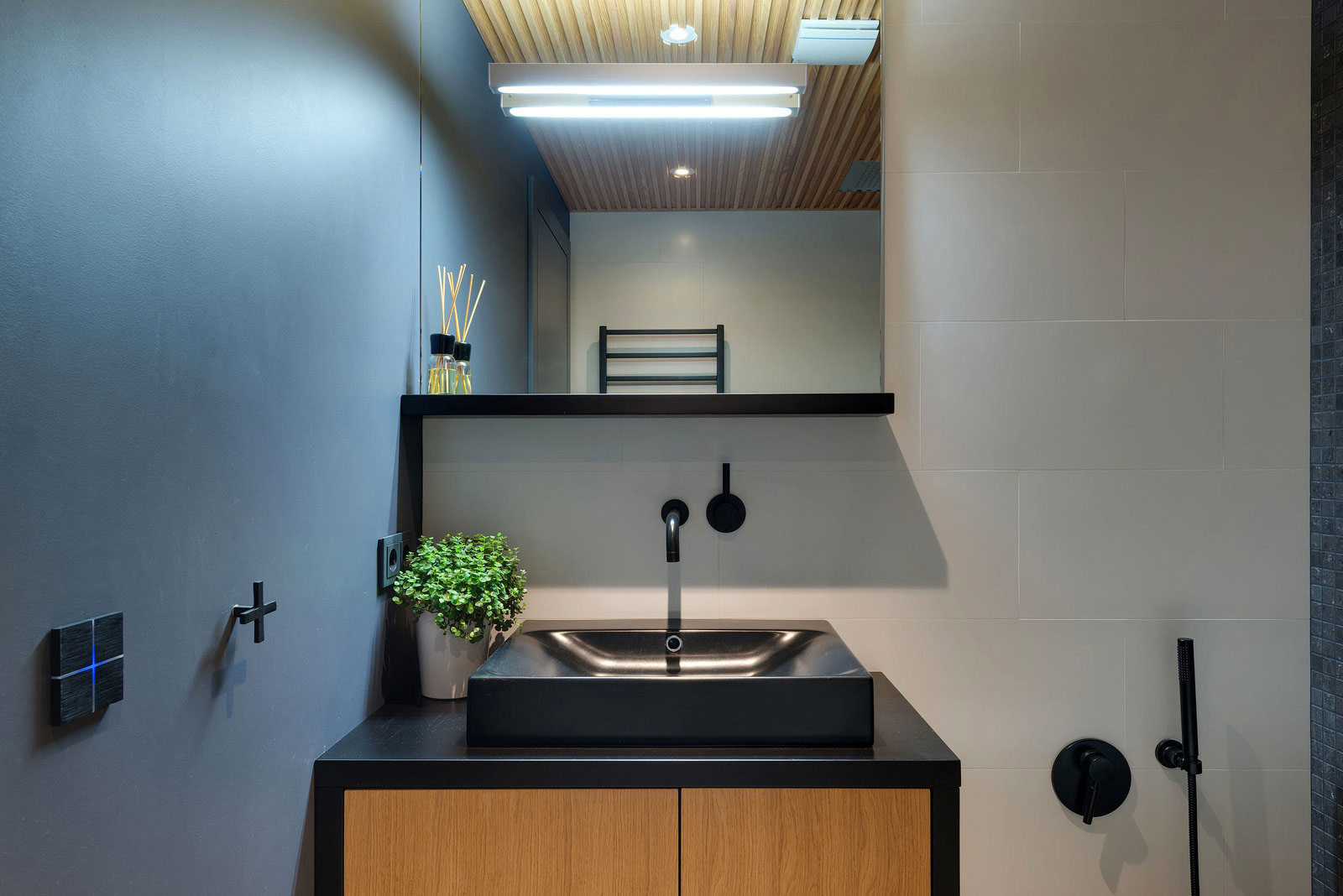 A Stylish and Modern Duplex Apartment with a Slide in Kharkov, Ukraine by KI Design (22)