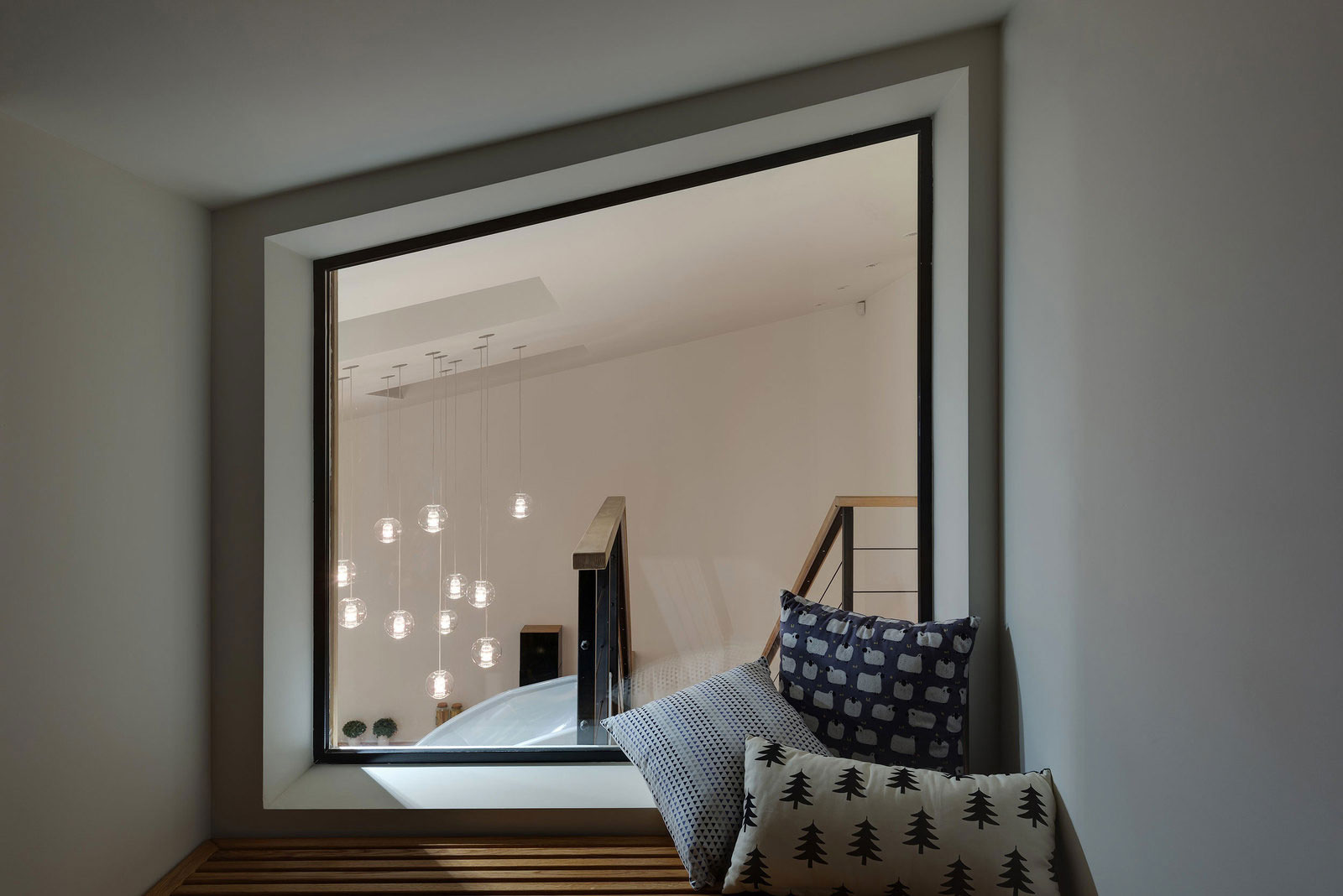 A Stylish and Modern Duplex Apartment with a Slide in Kharkov, Ukraine by KI Design (25)