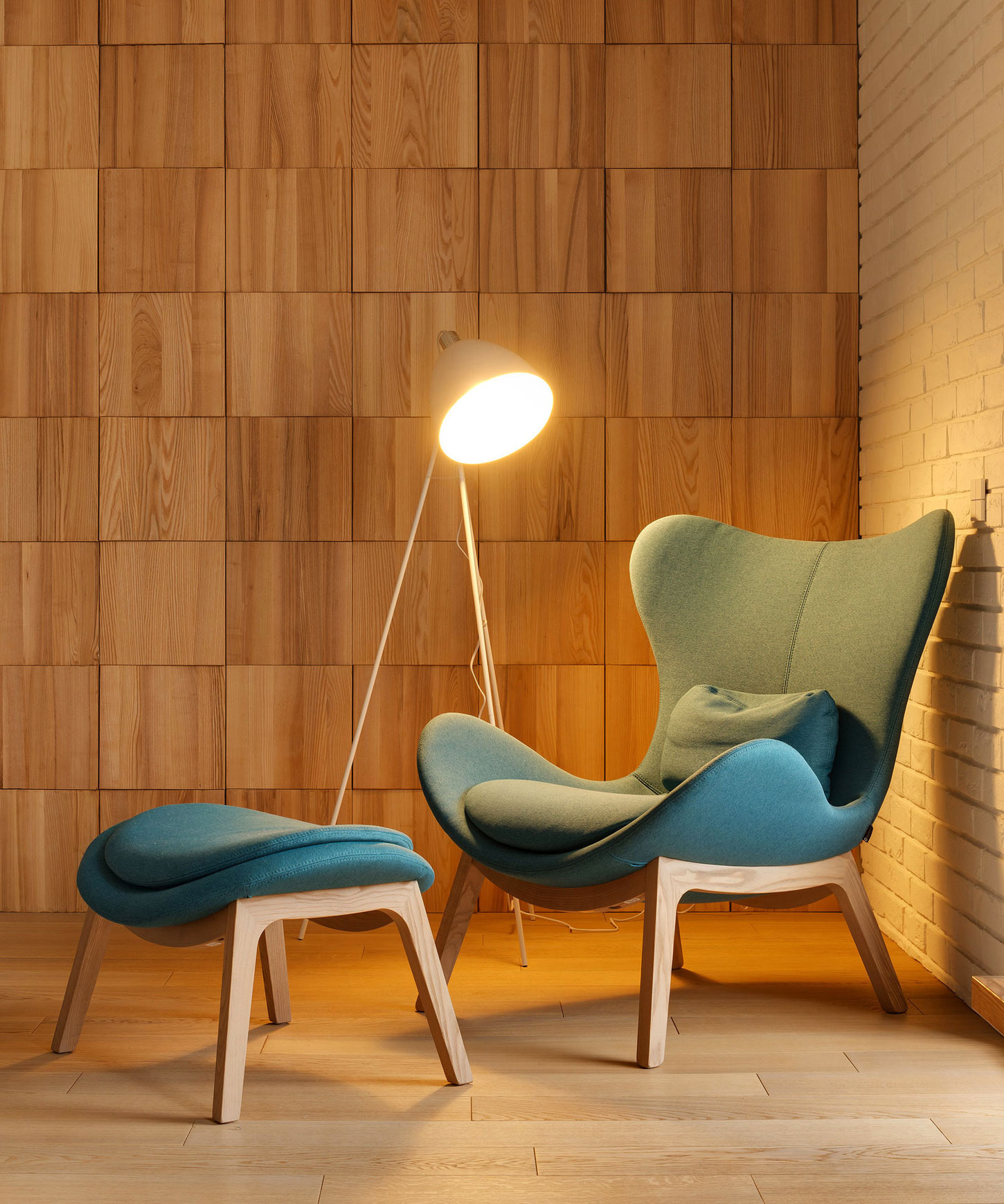 A Stylish and Modern Duplex Apartment with a Slide in Kharkov, Ukraine by KI Design (3)