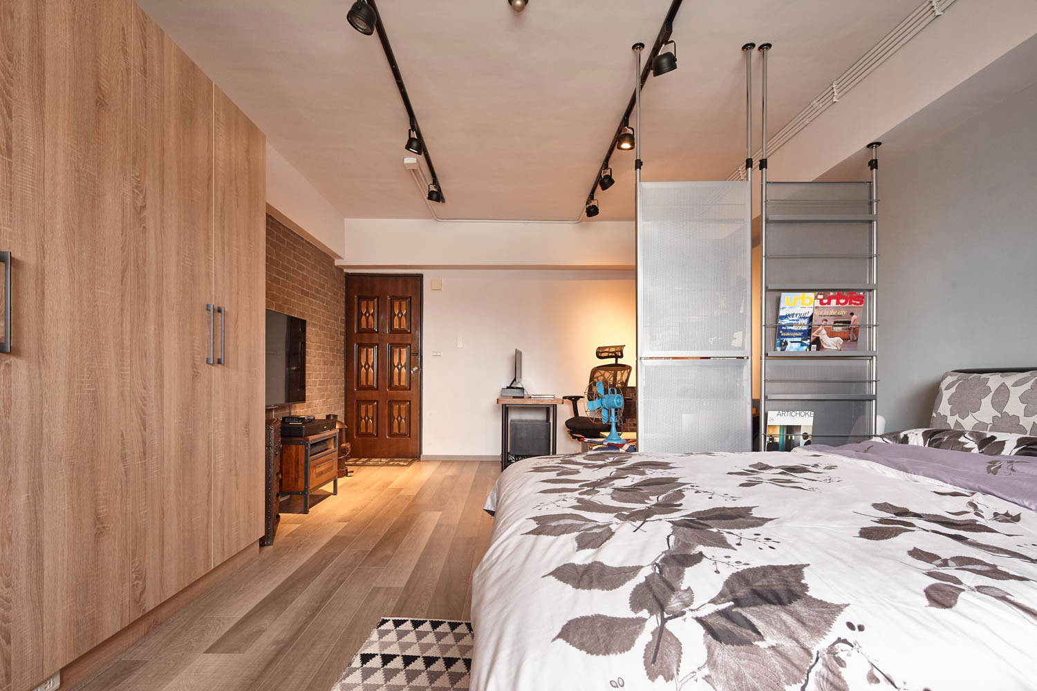 A Stylish and Tiny Industrial Loft Apartment in Taipei City by Alfonso Ideas (14)